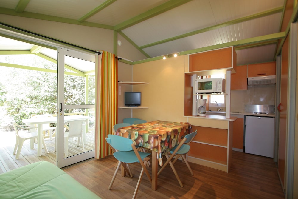 Chalet, 2 Bedrooms (Marina) photo 1