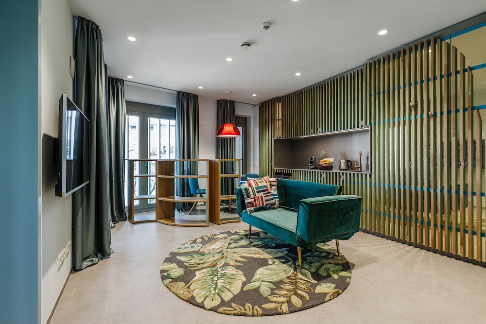 Suite photo 1