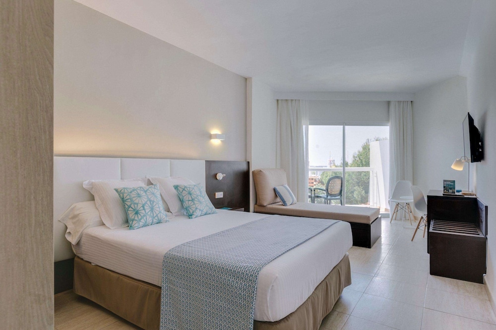 Studio Suite (1 Adult)