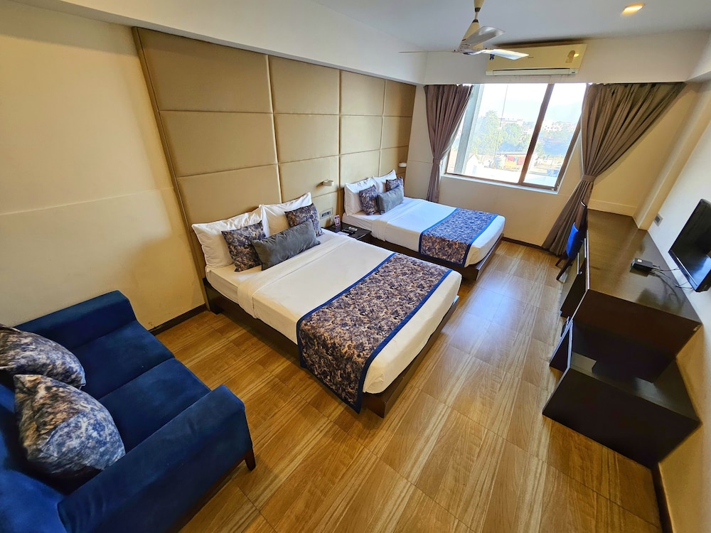 Premium Quadruple Room photo 3