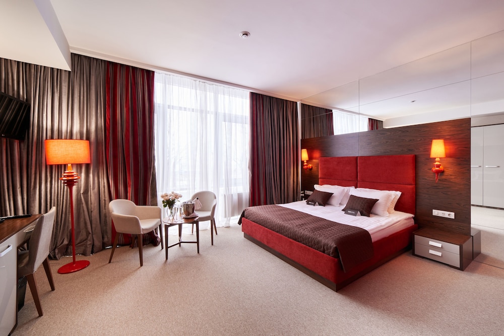Executive Suite photo 1