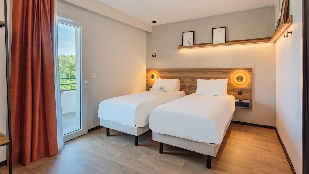 Standard Room, 2 Twin Beds
