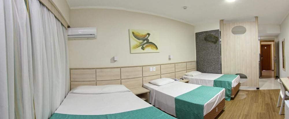 Deluxe Room - Photo 3