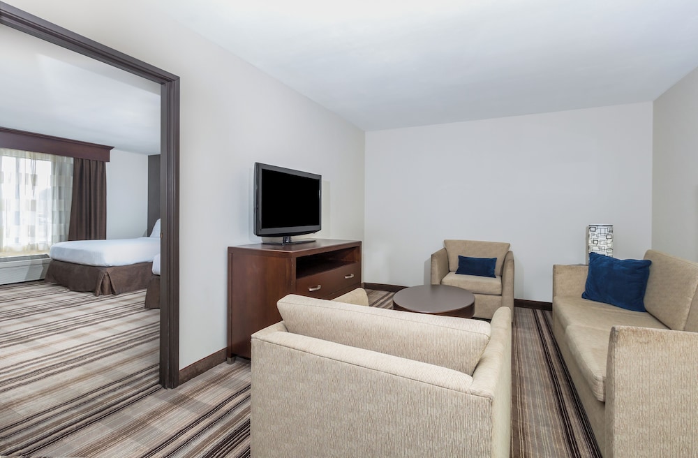 Suite, Multiple Beds