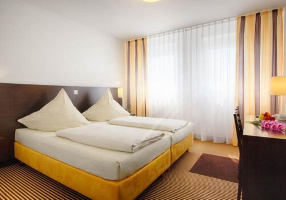 Double Room - Photo 4