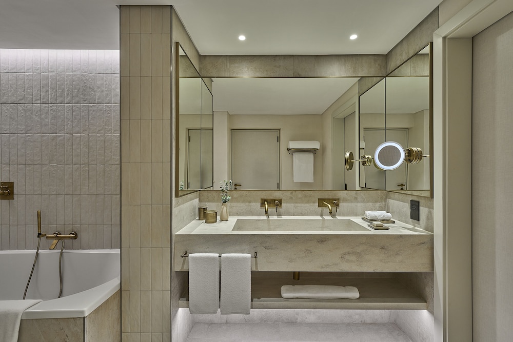 Family Suite photo 3