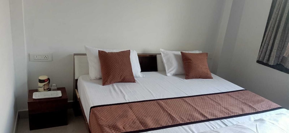 Deluxe Suite - Photo 5