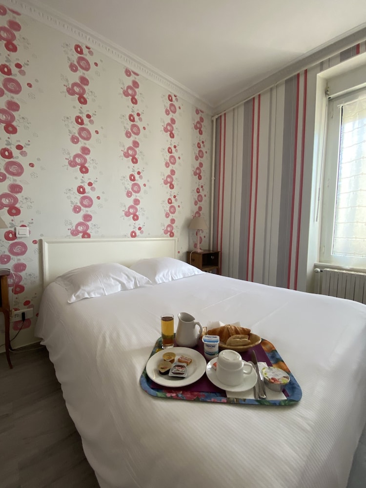 Standard Double Room, 1 Bedroom - Photo 8