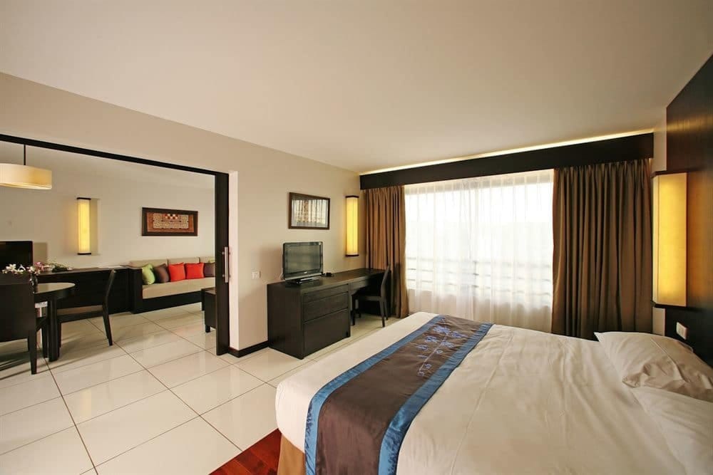 Junior Suite, 1 Bedroom, Sea Side photo 3