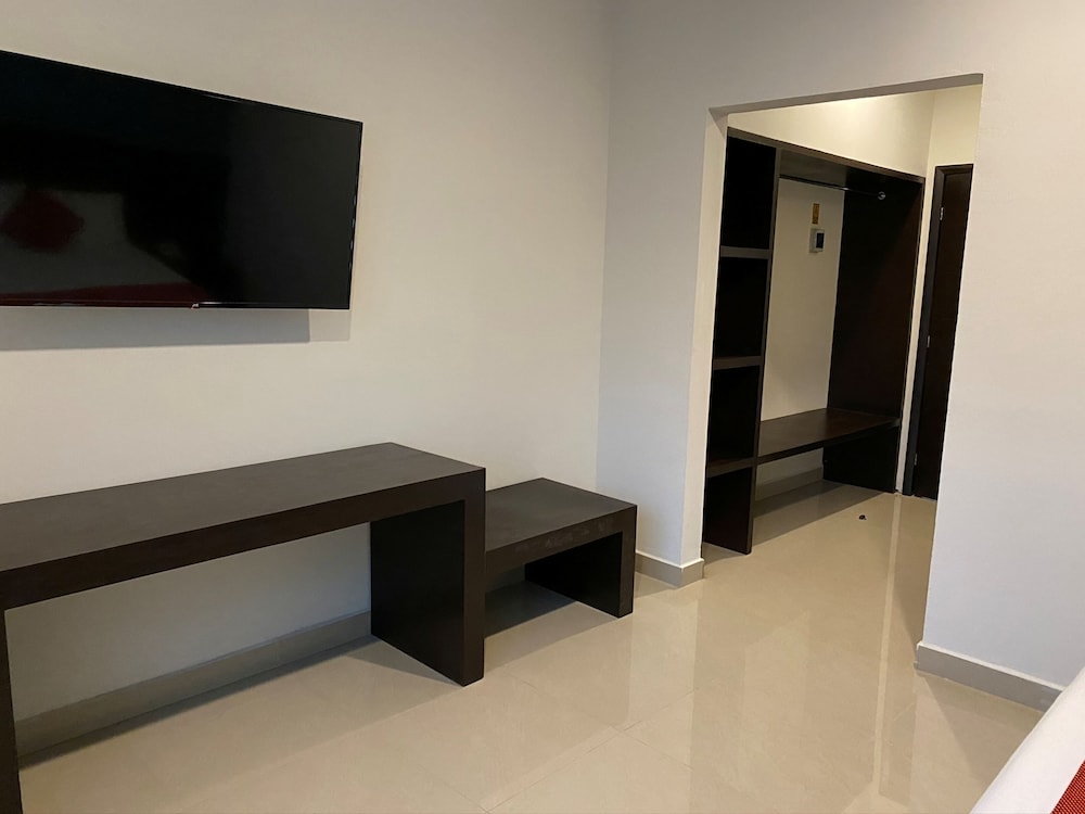 Junior Room - Photo 2