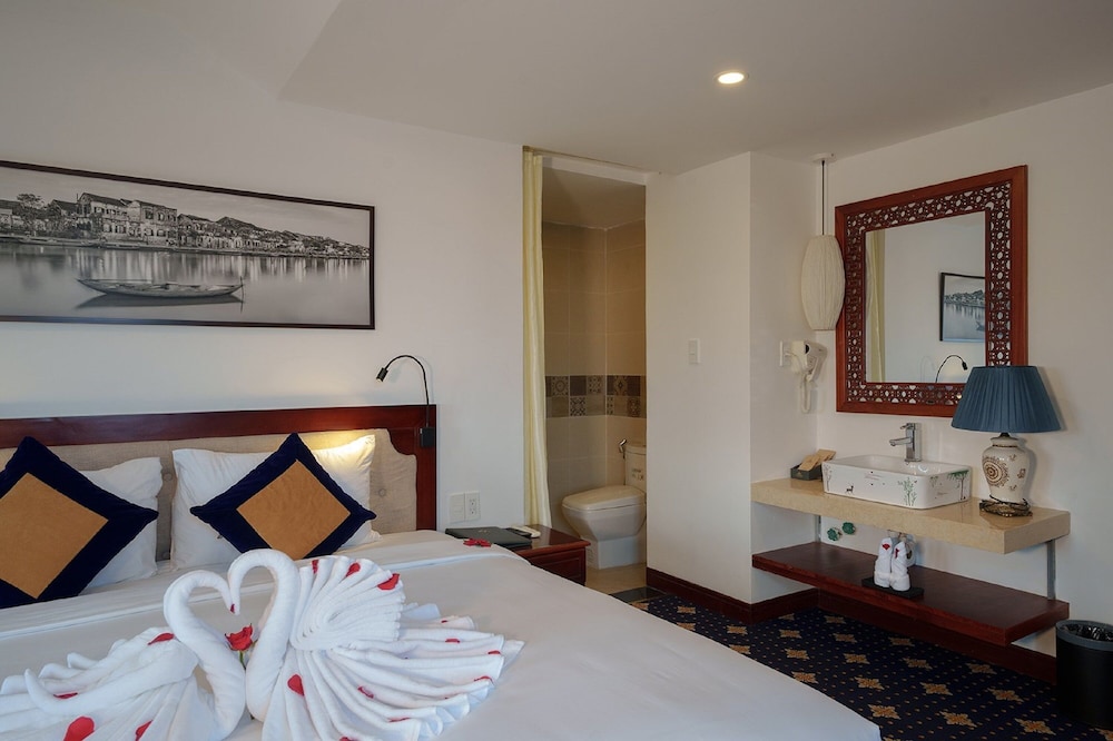 Attic Junior Suites Double Room - Photo 17