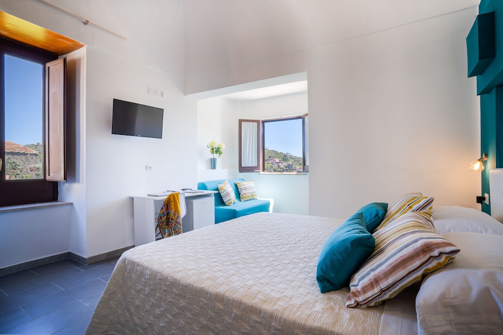 Superior Room - Photo 8
