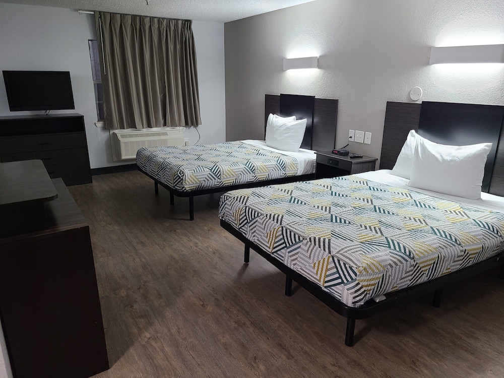 Deluxe Room, 2 Queen Beds, Non Smoking, Kitchenette photo 3
