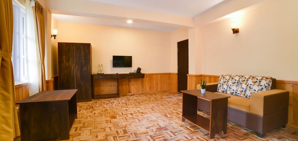 Premium Room With Balcony & Mountain View photo 1