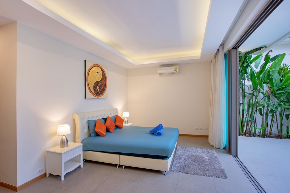 2 Bedrooms Pool Villa photo 2