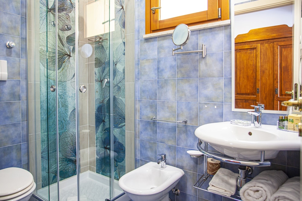 Superior Double Room - Photo 6