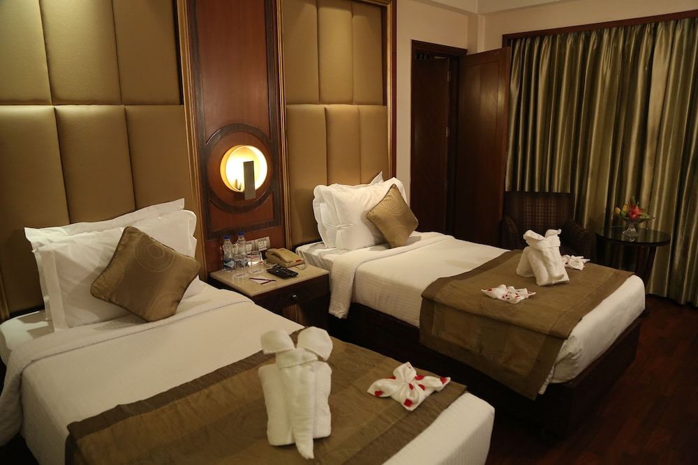 Executive Room - Photo 9