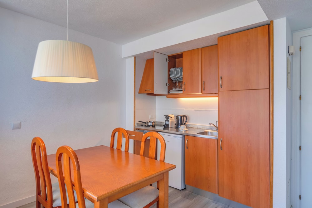 Apartment, Partial Sea View (2 Adults) - Photo 4