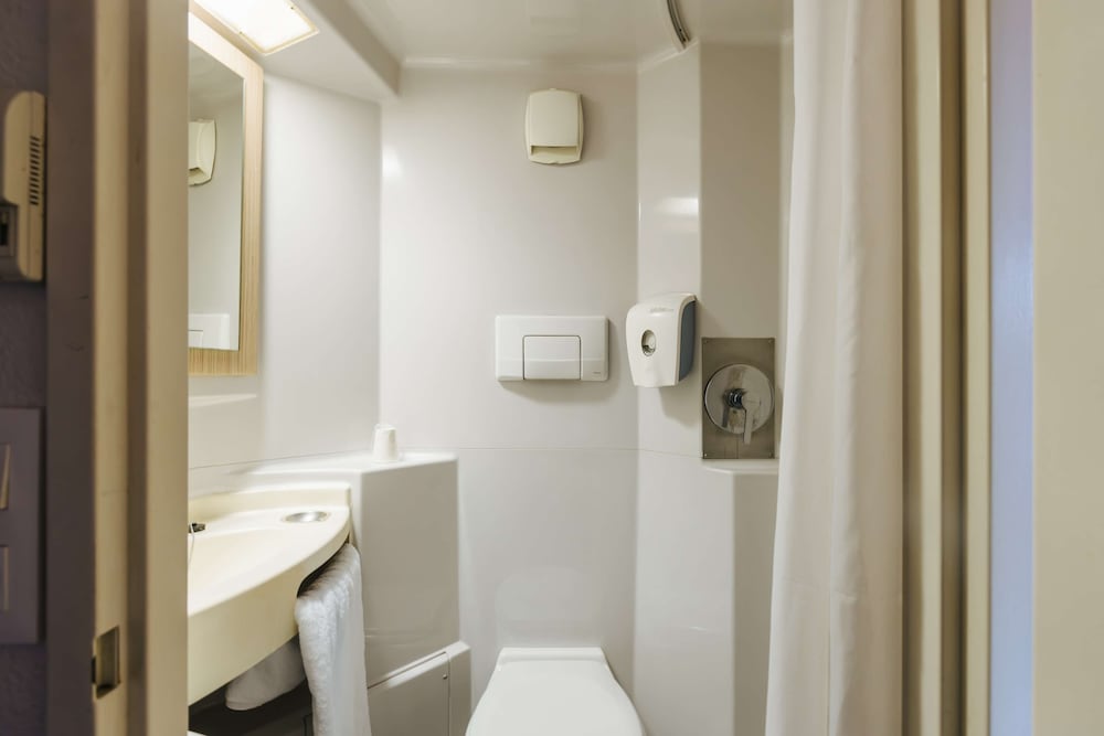 Room, Multiple Beds - Photo 4
