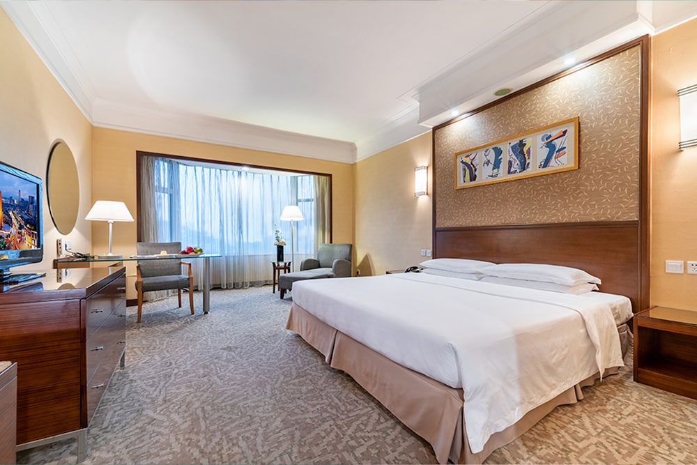 Commercial Room - Photo 1
