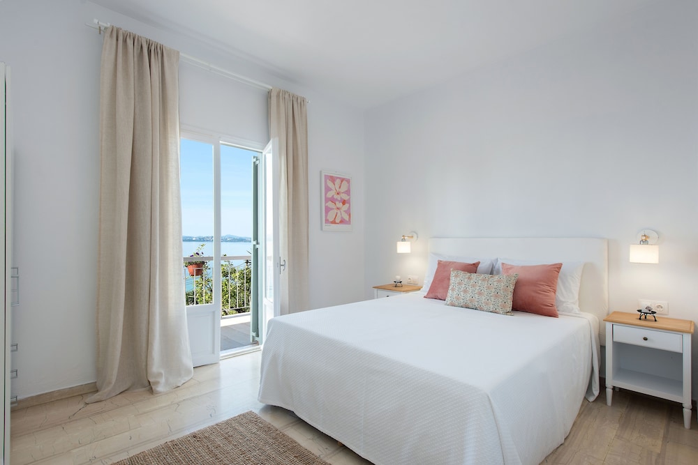 Deluxe Suite, Sea View
