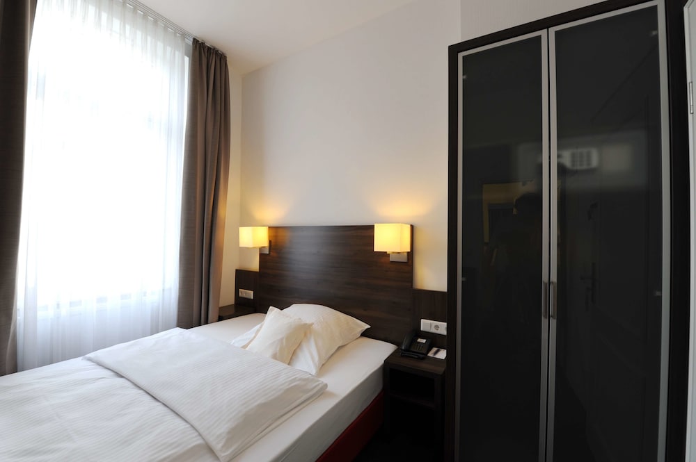 Standard Room, 1 Twin Bed photo 3