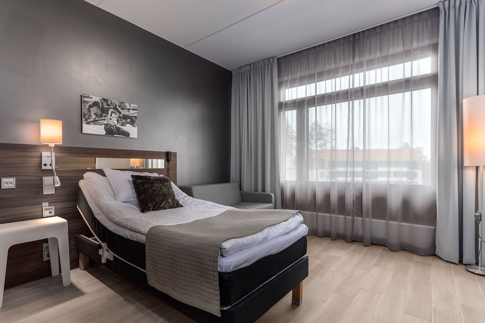 Standard Twin Room, Accessible photo 2