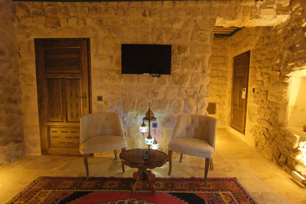 Deluxe Room - Photo 4