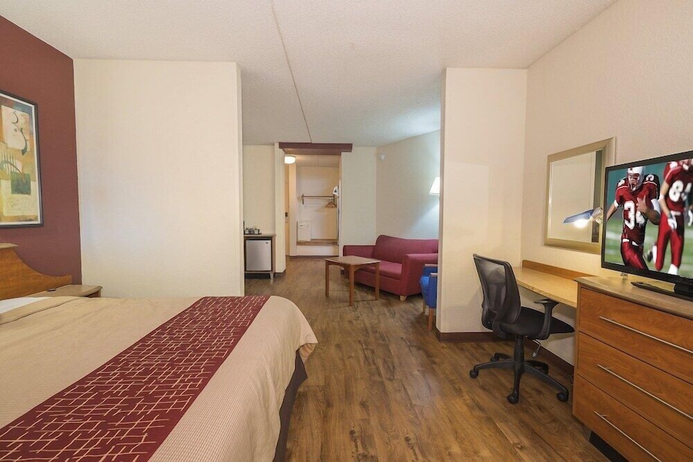 Suite, 1 King Bed with Sofa bed, Non Smoking (2 Rooms) photo 2