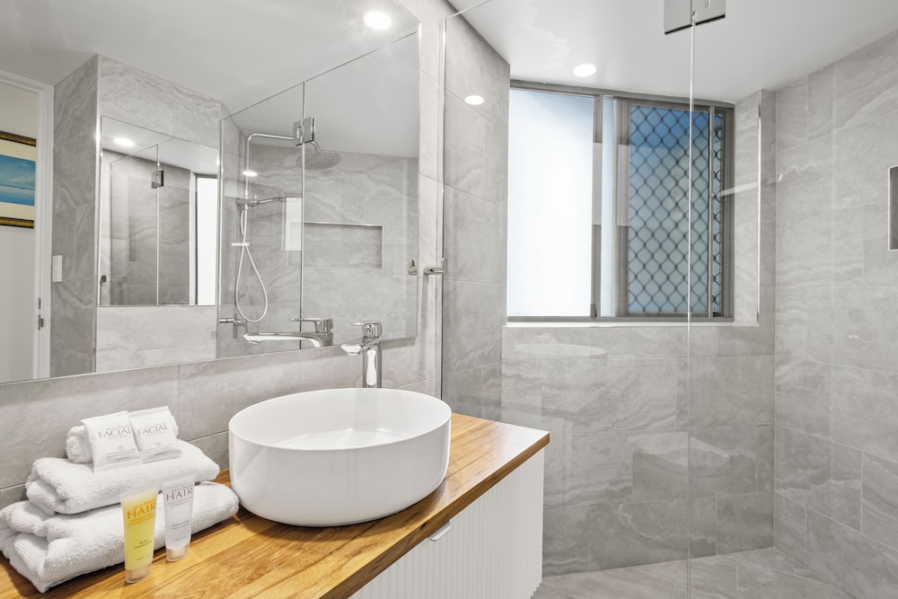 2 Bedroom Premium Ocean View Apartment, Level 4