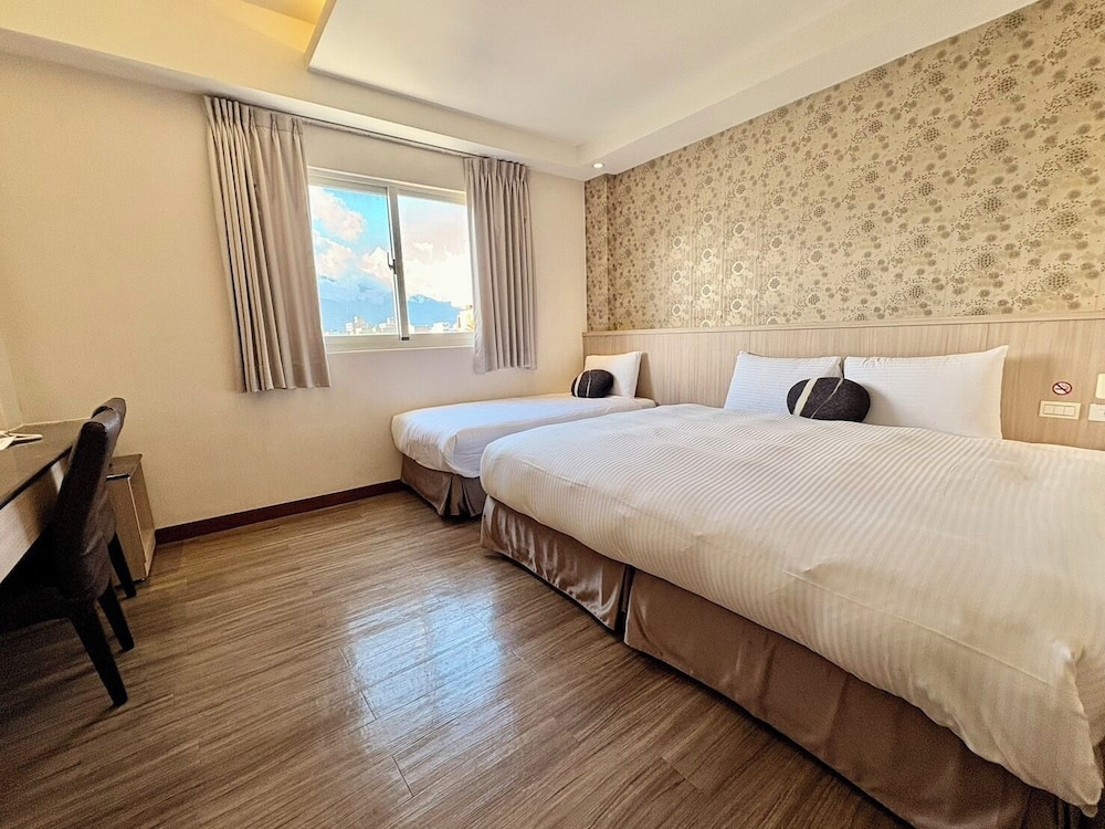 Deluxe Triple Room photo 3