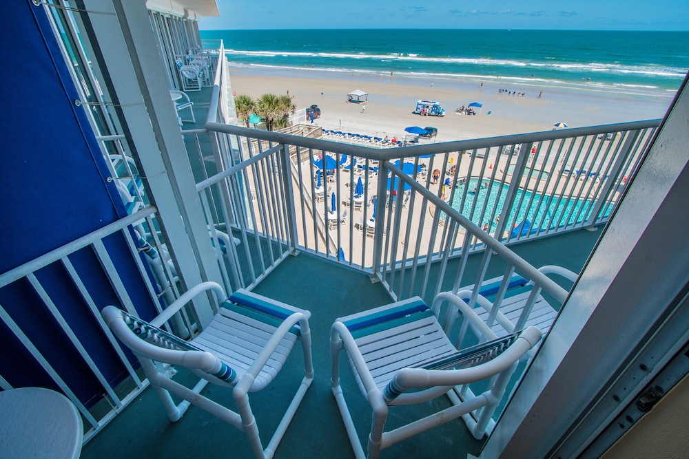 Condo, 1 Bedroom, Balcony, Ocean View (Leeward) photo 3
