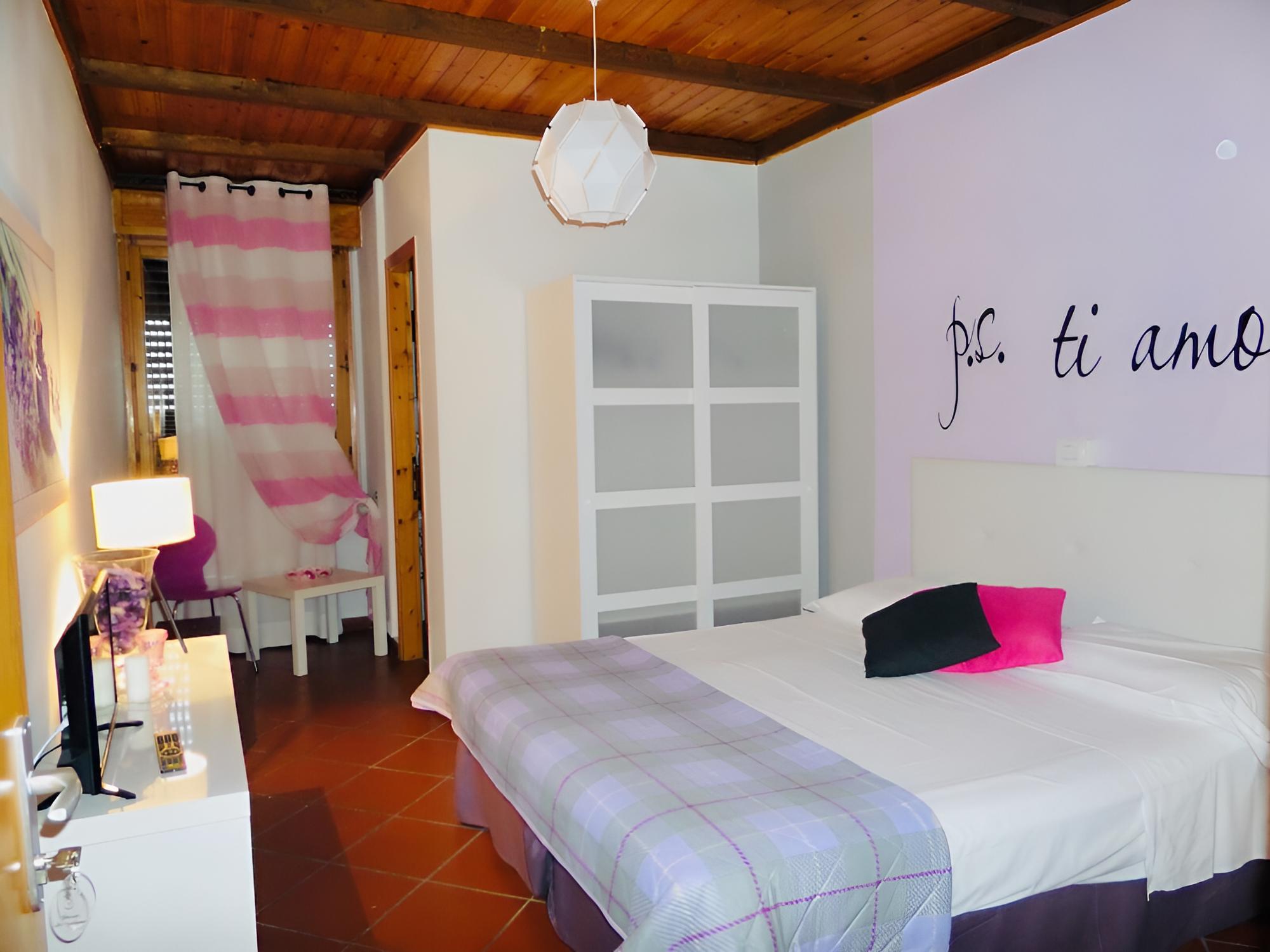 Double or Twin Room photo 2