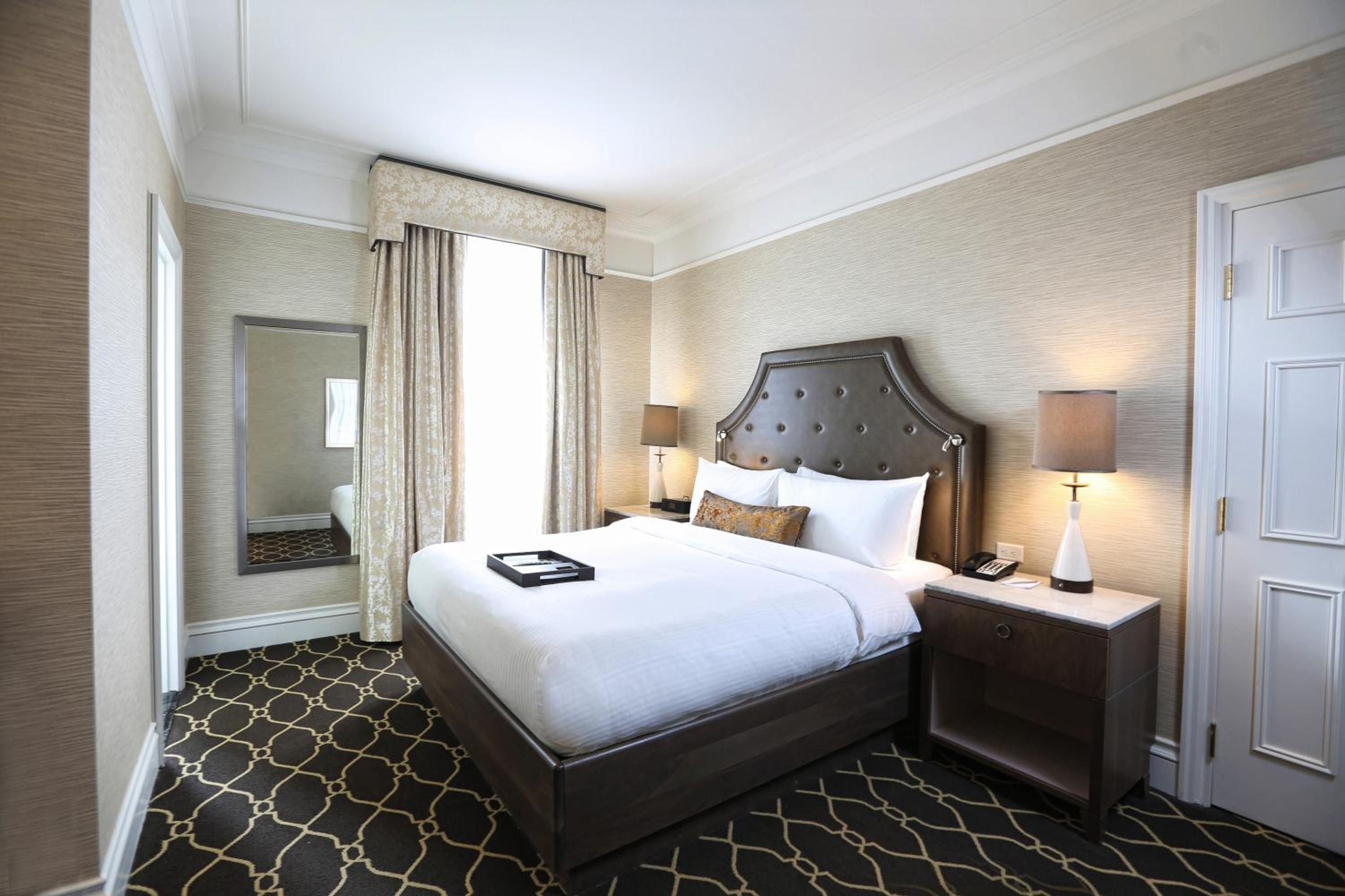 Signature King Room with Sofa Bed