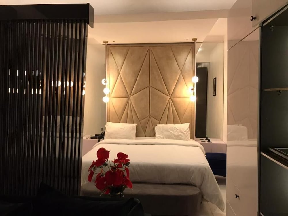 Luxury Apartment, 2 Bedrooms, 2 Bathrooms photo 2