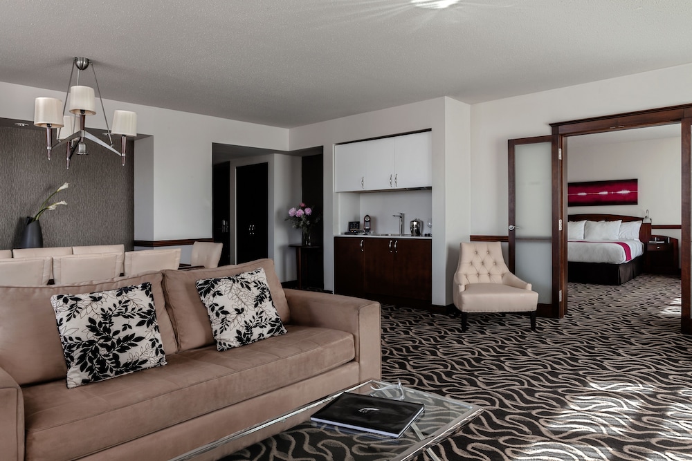 Superior Suite, 1 King Bed with Sofa bed (Penthouse du Vieux-Port) photo 2