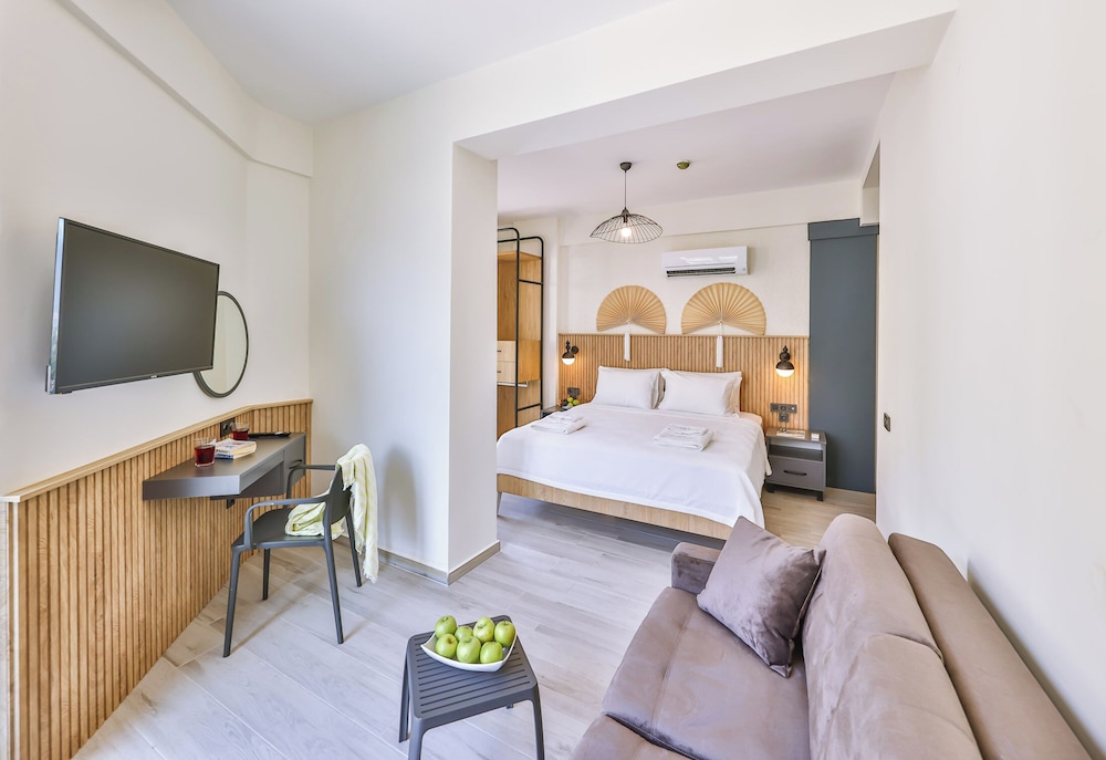 Comfort Room, City View - Photo 1