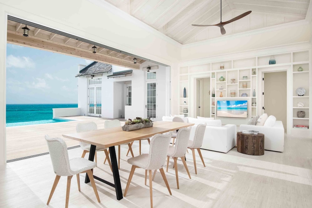 Luxury Villa, 4 Bedrooms, Private Pool, Ocean View (Aurora)