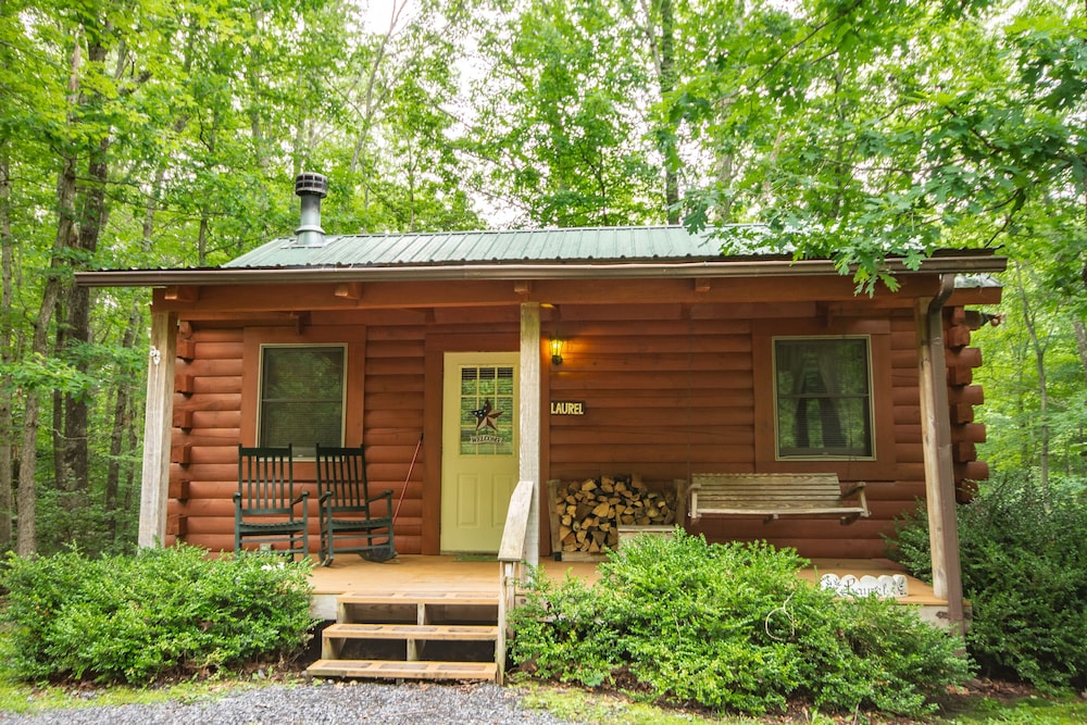 Laurel Cabin, 1 King Bed, Hot Tub