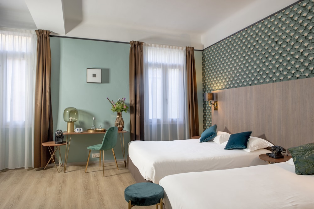 Superior Triple Room - Photo 1