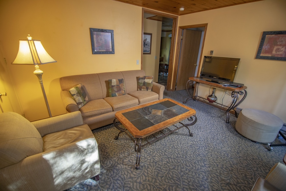 White Pine Suite (Guest House) photo 1