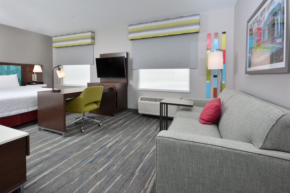 Studio, 1 King Bed, Accessible (Hearing) - Photo 4