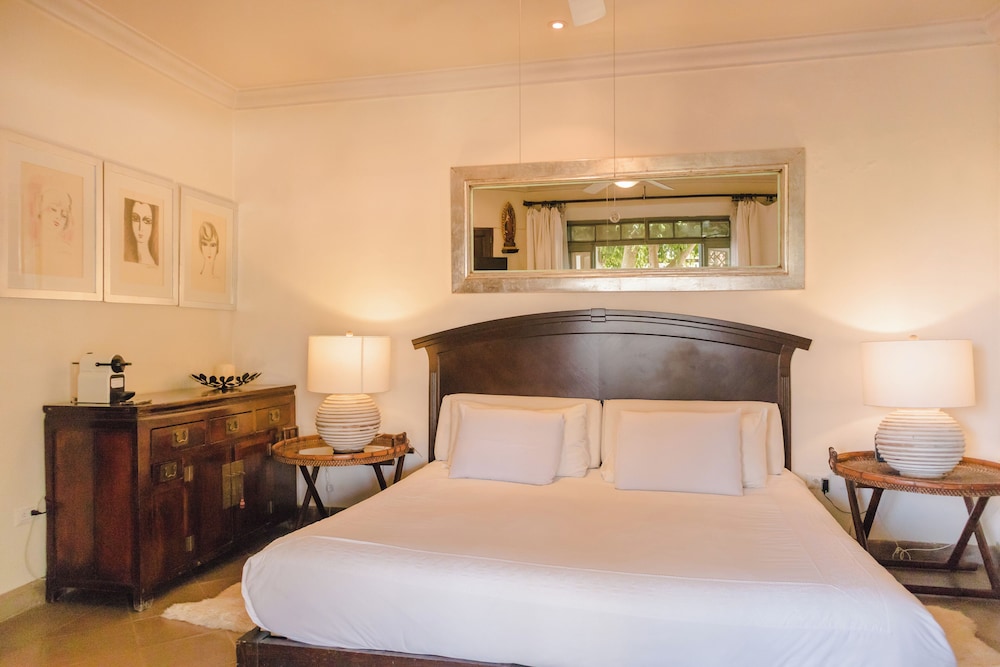 Junior Double Room, 1 King Bed