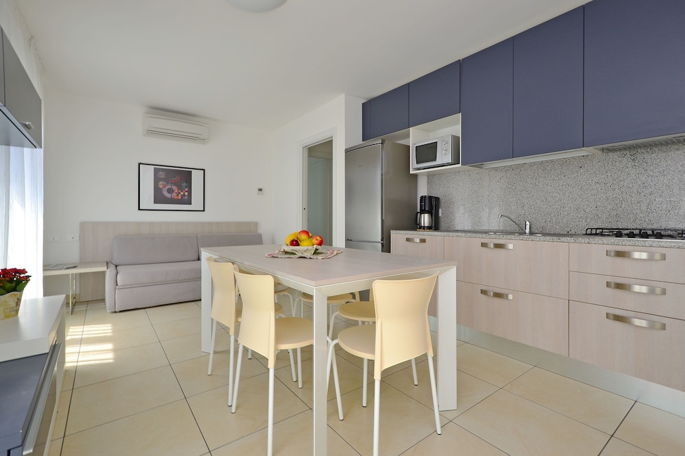 Apartment, 2 Bedrooms, Balcony (C8.6) photo 2