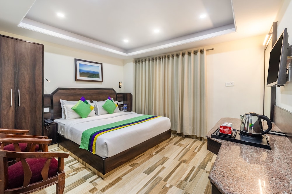 Economy Double Room, 1 King Bed photo 1
