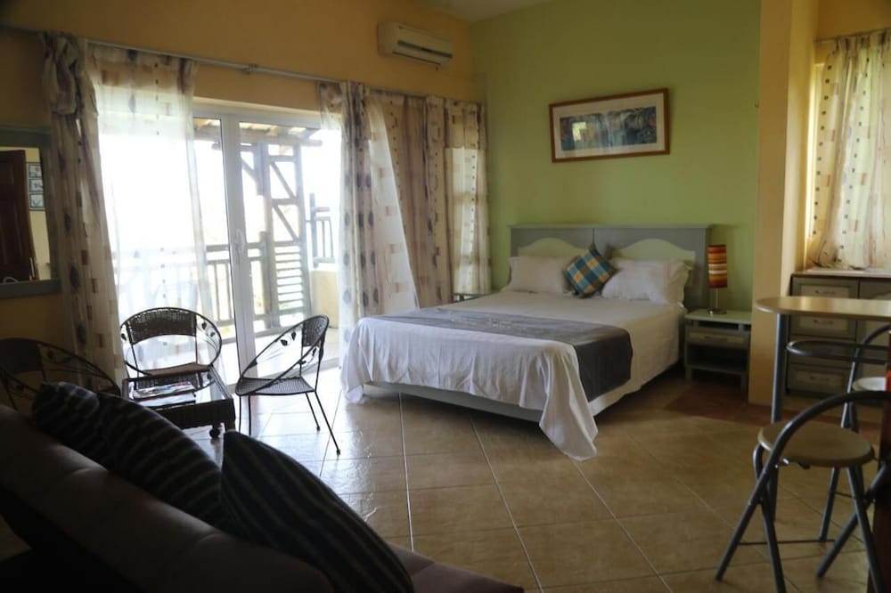 Deluxe Double Room, 1 Double Bed, Sea View, Oceanfront photo 1