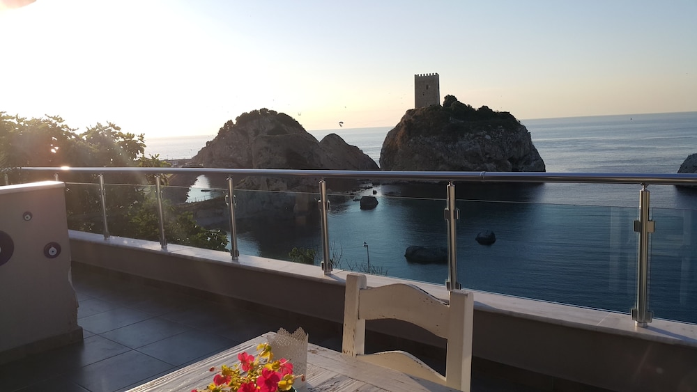 Standard Double Room, Balcony, Sea View photo 3