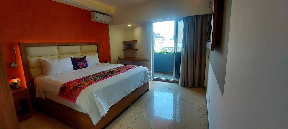 Superior Room, 1 King Bed - Photo 6