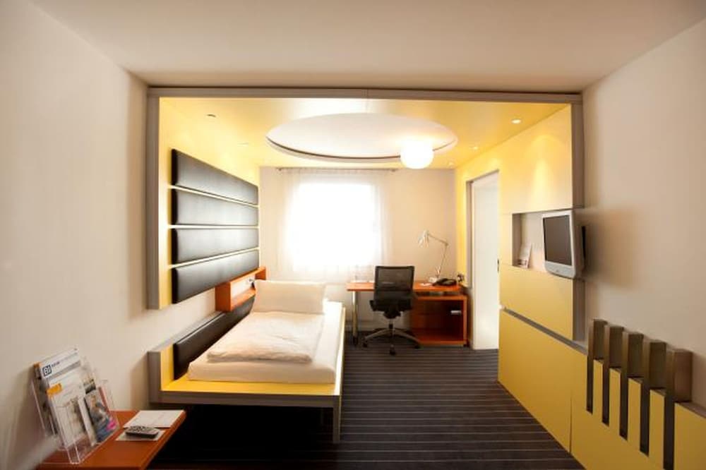 Economy Single Room