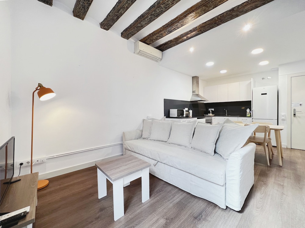 Apartment (3 Bedrooms)